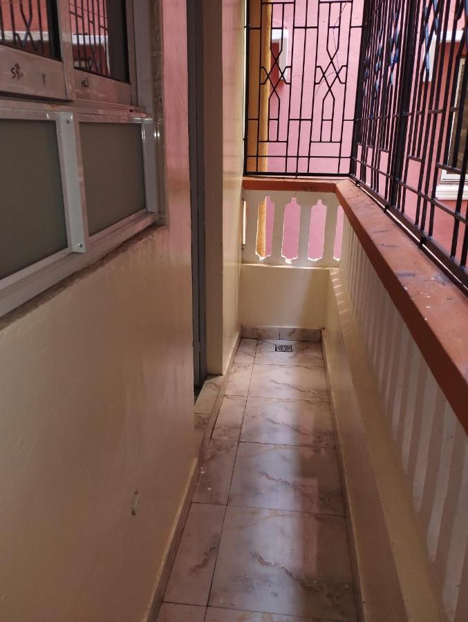 Divine Studio Bed & Breakfast Mombasa Exterior photo
