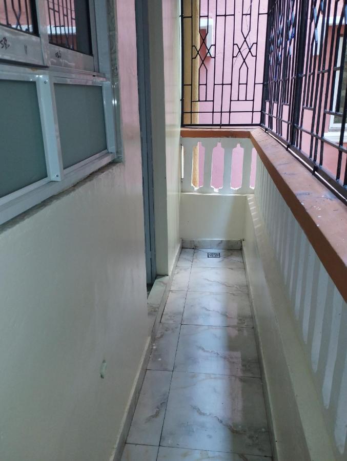 Divine Studio Bed & Breakfast Mombasa Exterior photo